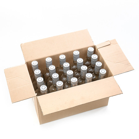 20 бутылок "Фляжка" 0,5 л с пробками гуала в коробке в Грозном